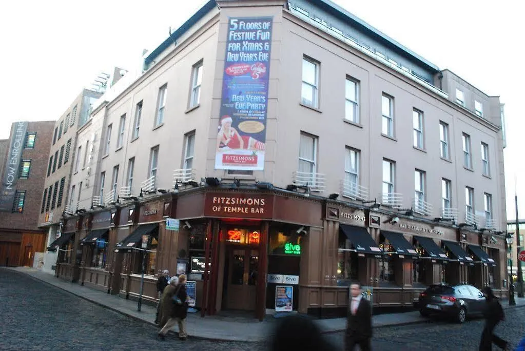 Fitzsimons Hotel Temple Bar Дублин